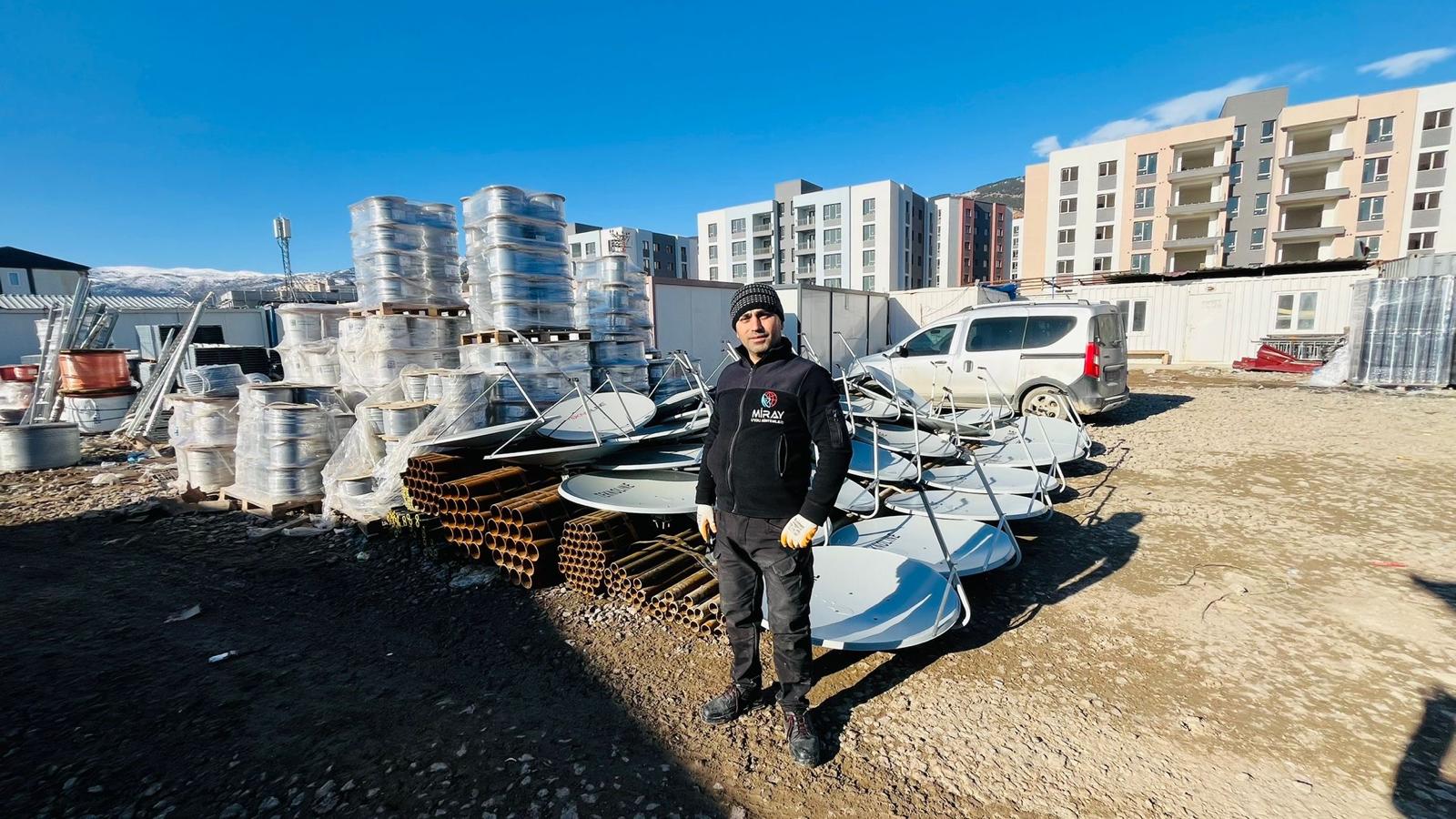 Miray Uydu Sistemleri saha ekibi